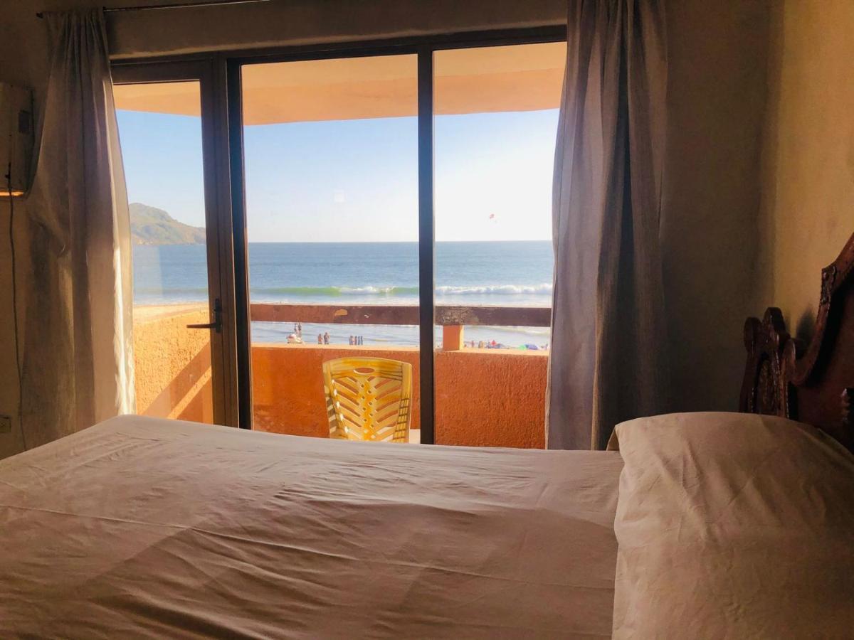 Playa Suites Масатлан Стая снимка